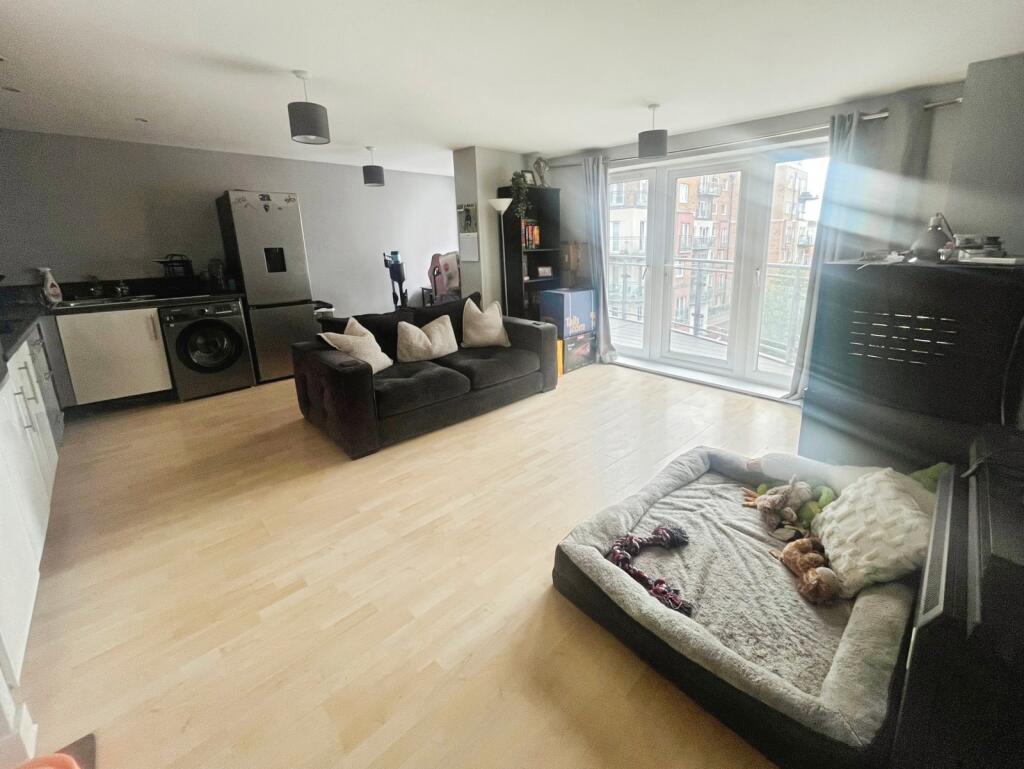 House in Basingstoke and Deane, Basingstoke - View 4