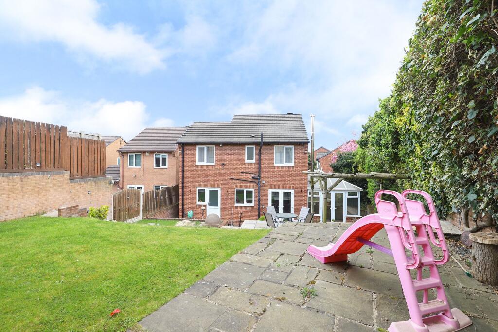 4-bed detached on Cardwell Avenue, Sheffield, S13, £295,000
