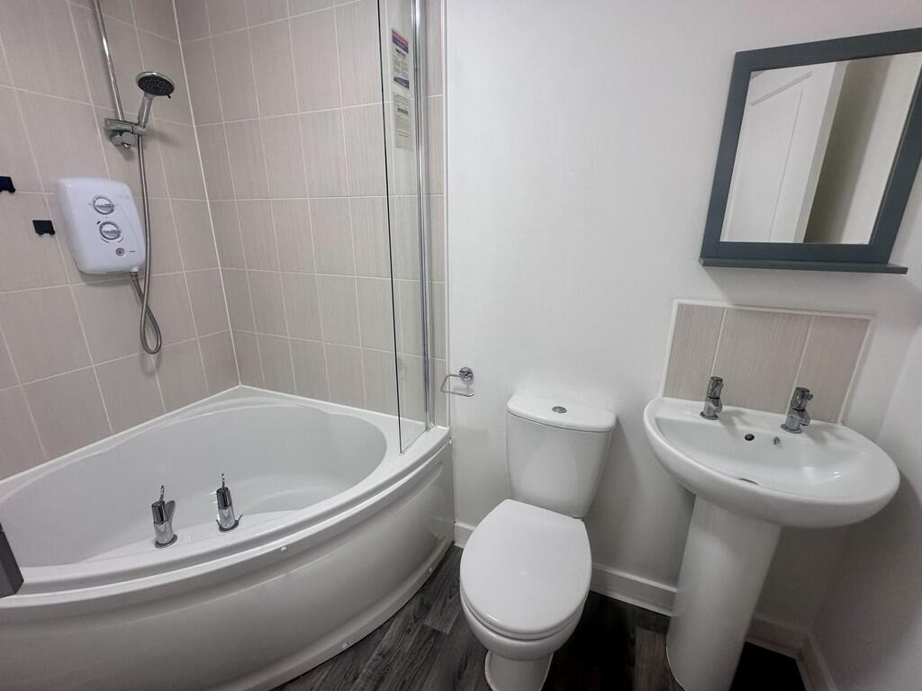 House in Chorley, Euxton - View 5