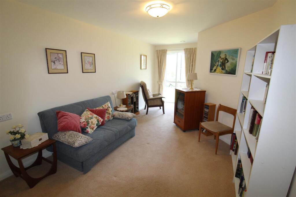 Apartment in Bolton, Middlebrook, Horwich - View 5