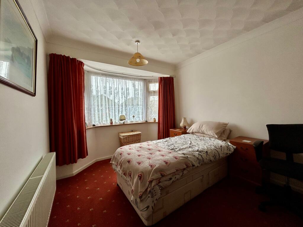 House in Southampton - More