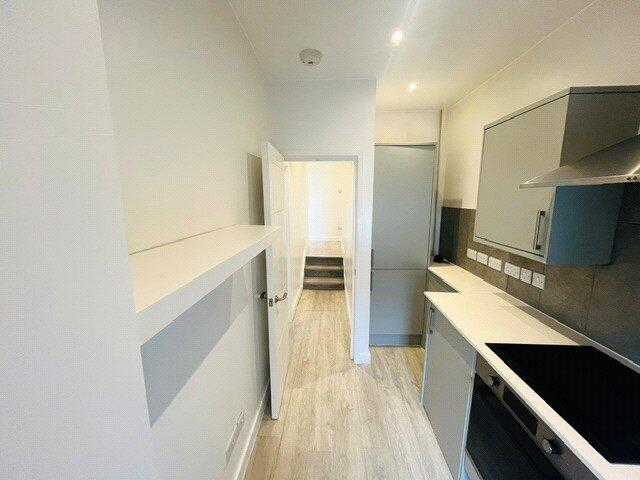 Apartment in Brighton - View 4