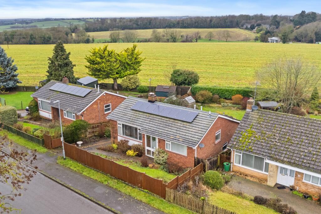 Main image of property: Harrowden Lane, Finedon, Northamptonshire, NN9