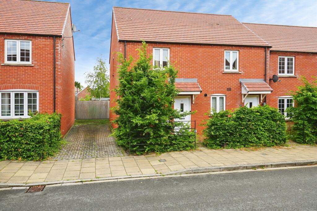 Main image of property: Epsom Way, Bicester