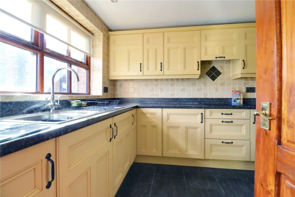 Gunthorpe, Doncaster, DN9 photo 2