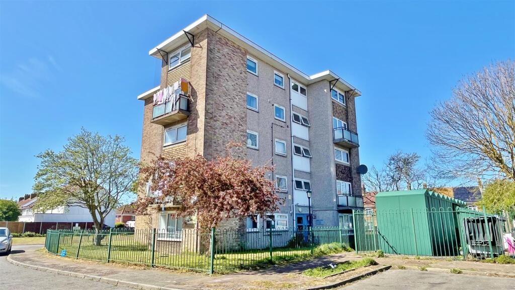 Main image of property: Spendells Close, Walton-on-the-Naze, Essex