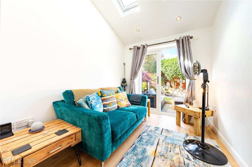 House in Tamworth, Staffordshire - View 5