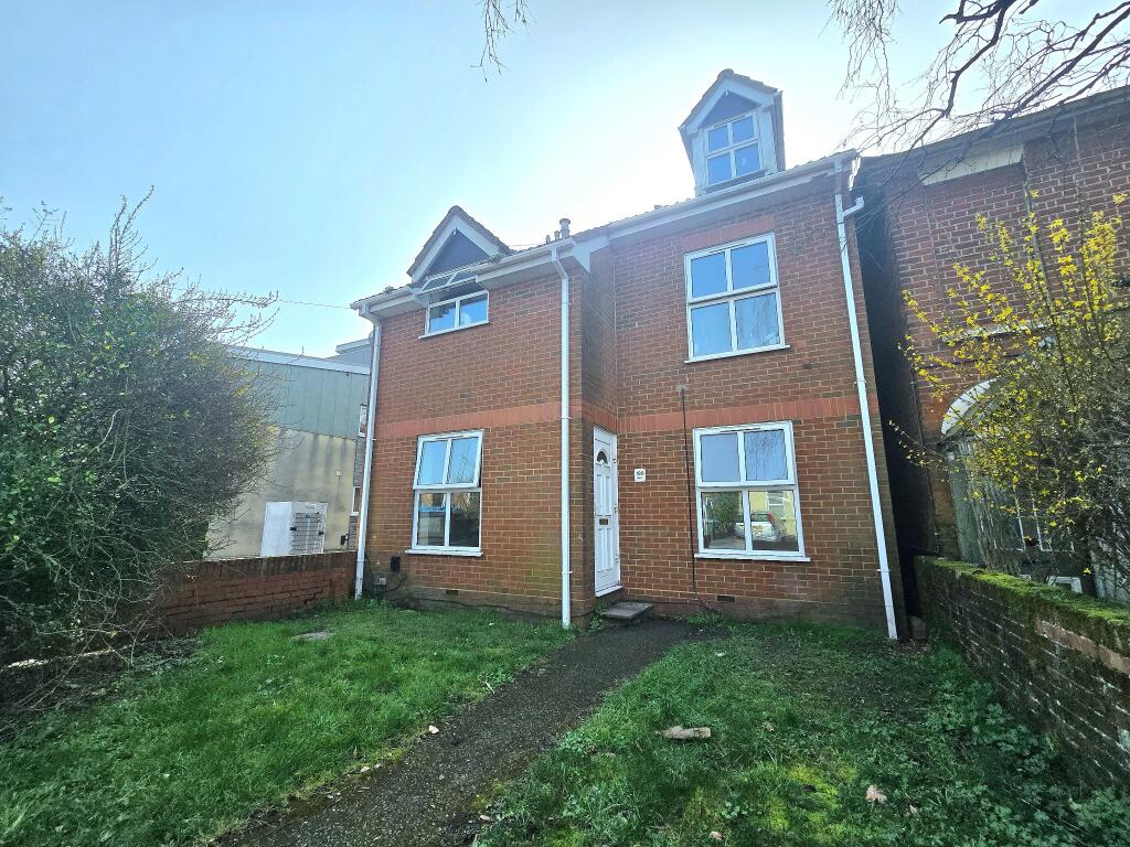 Main image of property: Millbrook Road East, Freemantle