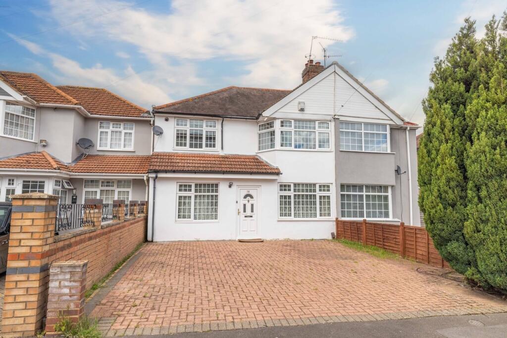 Main image of property: Littleport Spur, Slough, SL1