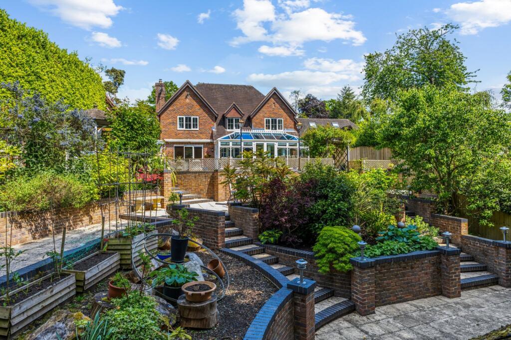 4-bed detached on The Ridge, Cold Ash, Berkshire, RG18, £1,200,000