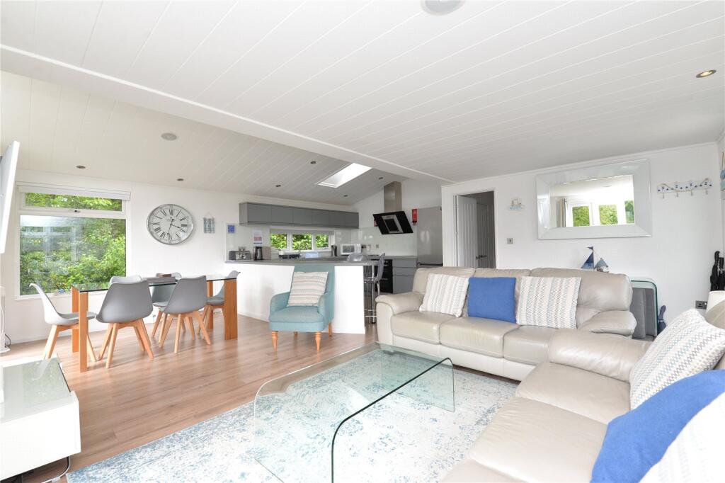 Hengistbury Heights, Hoburne Naish Holiday Park, Barton On Sea, Hampshire, BH25 photo 4