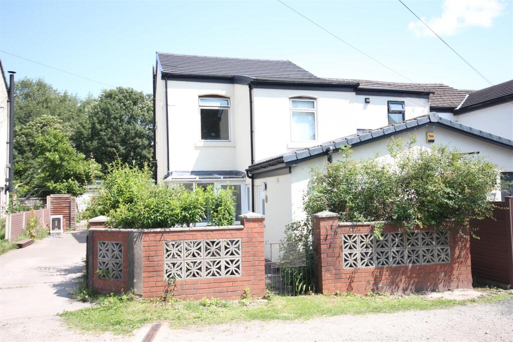 3-bed terraced on Swifts Fold, Old Skelmersdale, £179,950