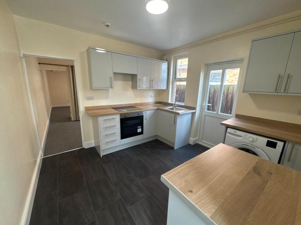 Apartment in Rugby, New Bilton - View 2