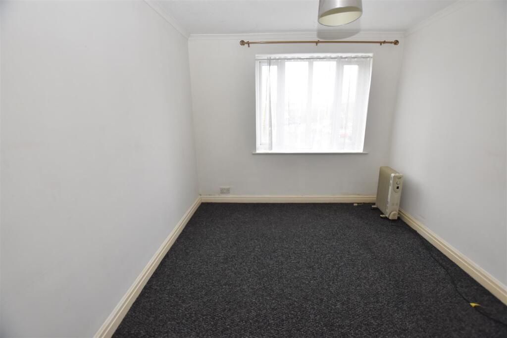 Apartment in Chelmsford, South Woodham Ferrers - View 5