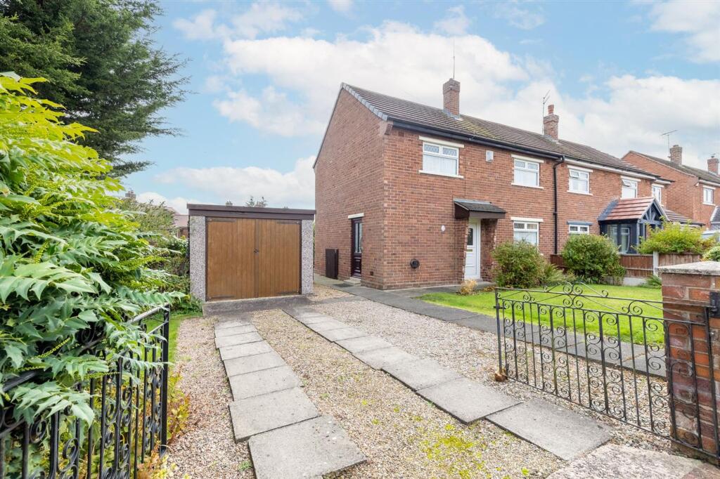 3-bed house on Blagg Avenue, Nantwich, CW5, £227,500