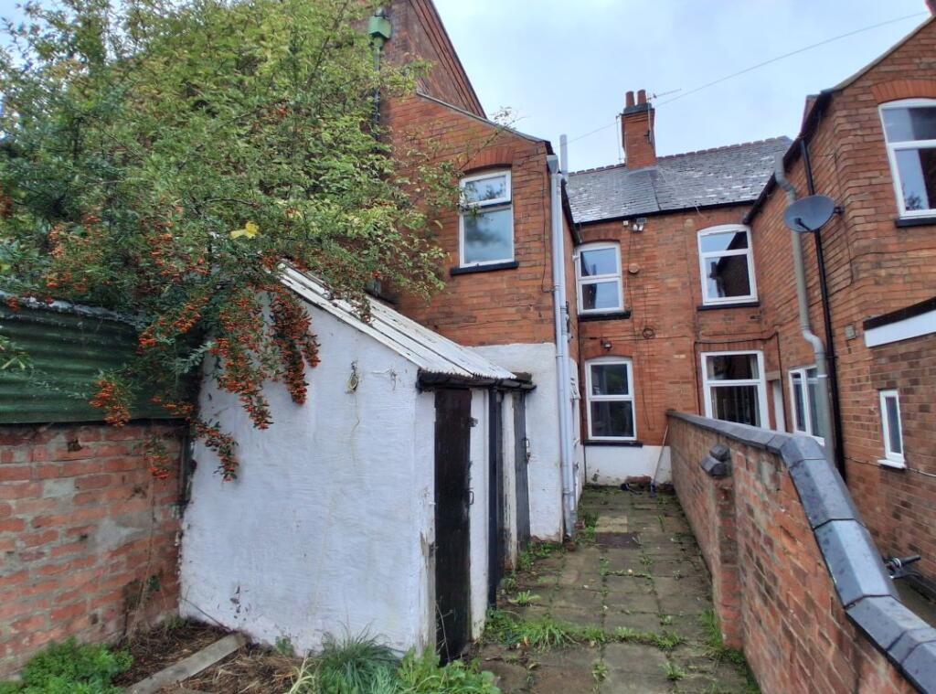330 Narborough Road, Leicester, LE3 2AR photo 3