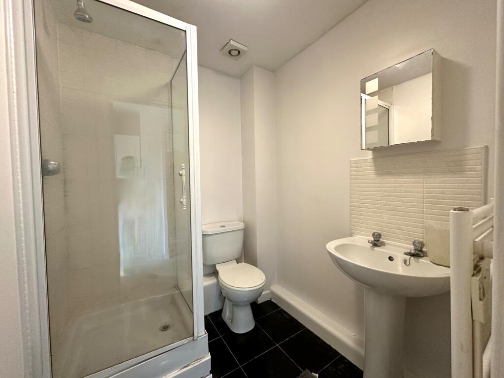 Apartment in Wolverhampton - More