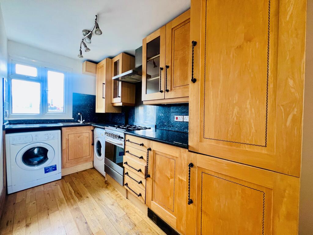 Apartment in London - View 4