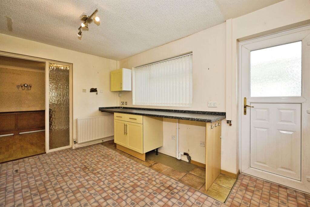 Additional image 8 of Burroughes Avenue, Yeovil