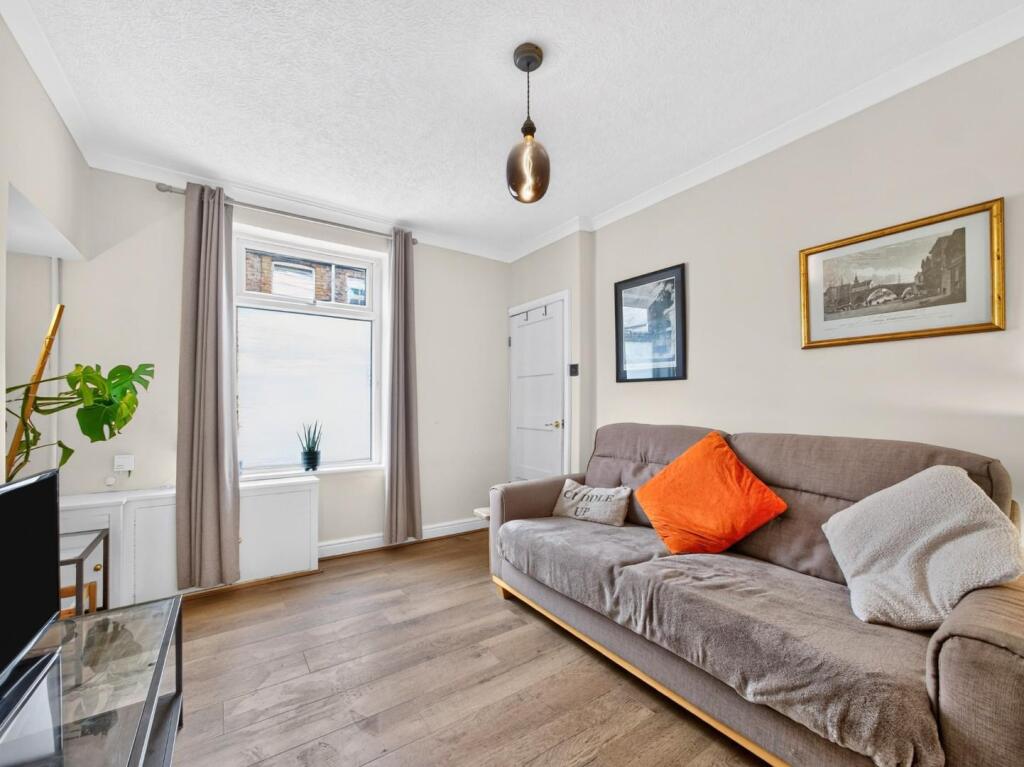 House in York - View 3