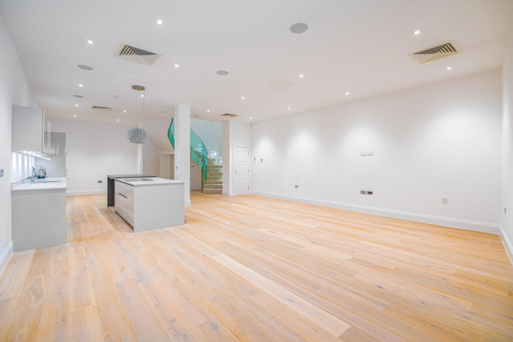 Main image of property: Victoria Residences, Victoria Street, Windsor SL4