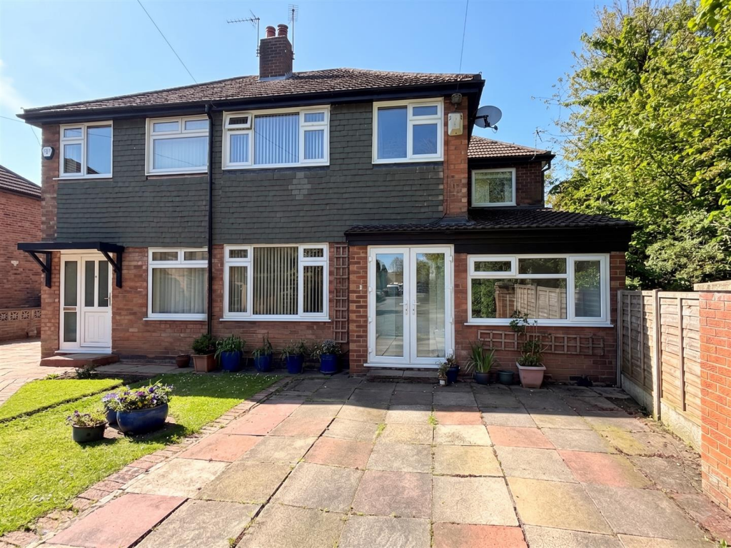 Main image of property: Lincoln Grove, Sale
