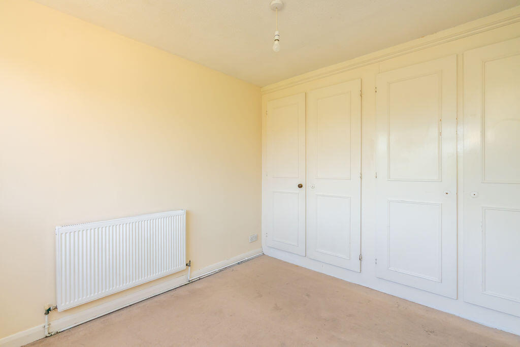 Charles Avenue, Chichester - More