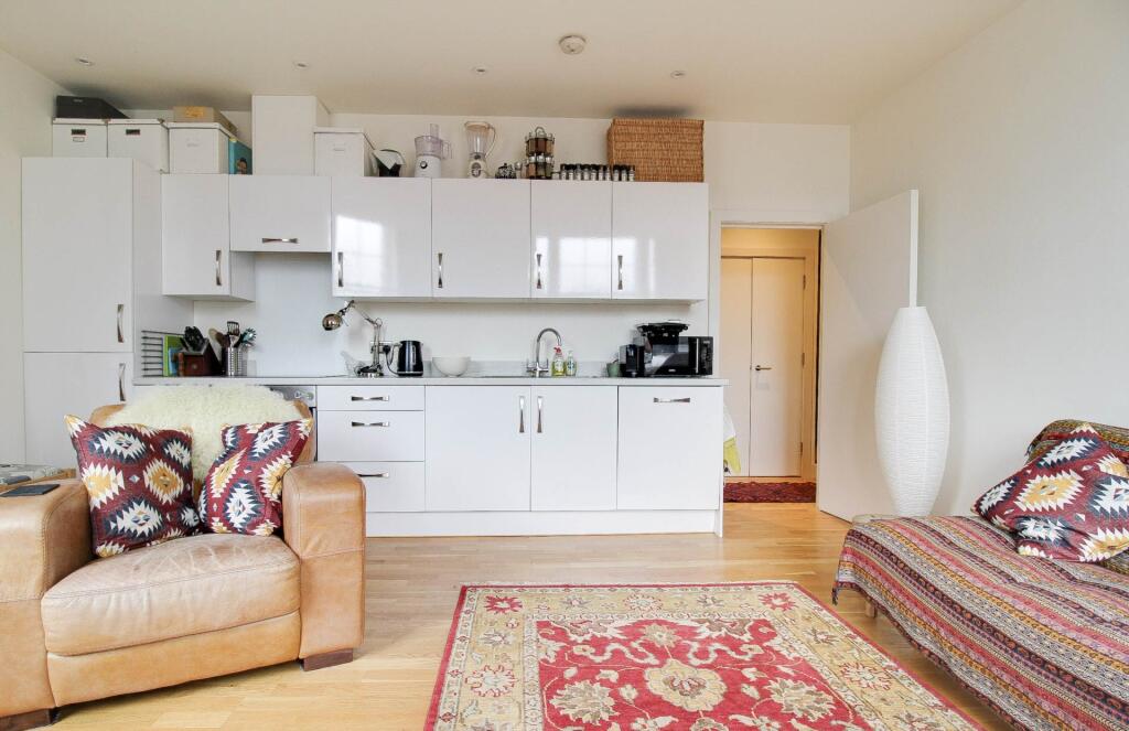 Apartment in Lewes, Cliffe - View 3