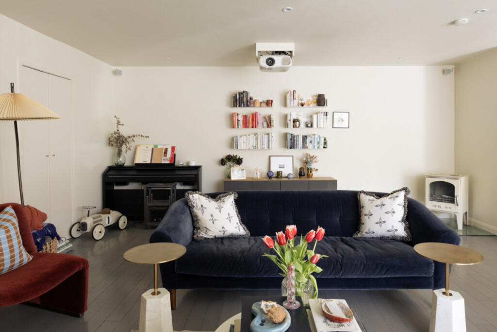 House in London, Hornsey - More