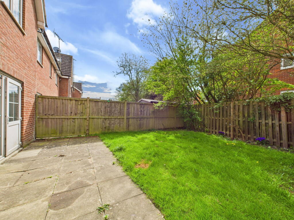 Goodwins Close, Little Canfield, Dunmow, CM6 1SQ photo 2