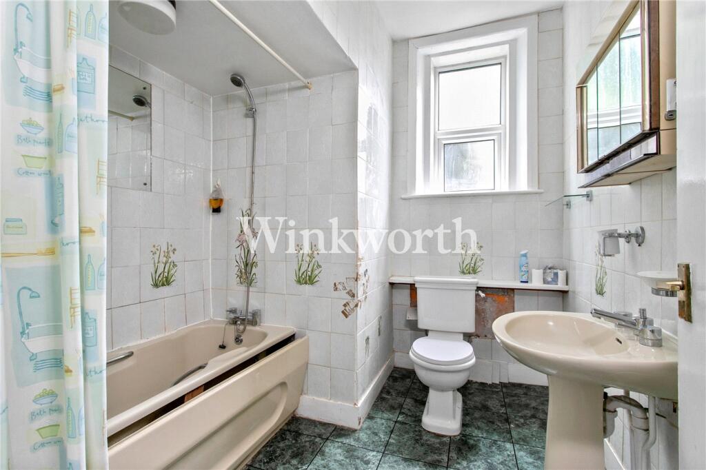 Apartment in London - View 6