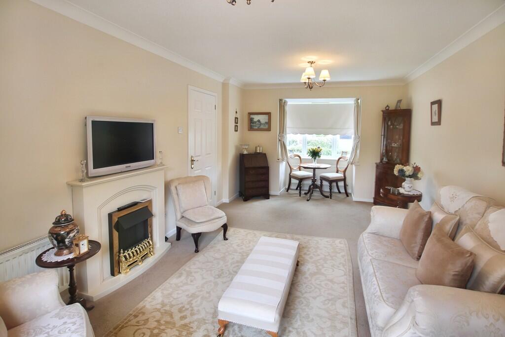 Hawthorn Close, Halstead photo 3