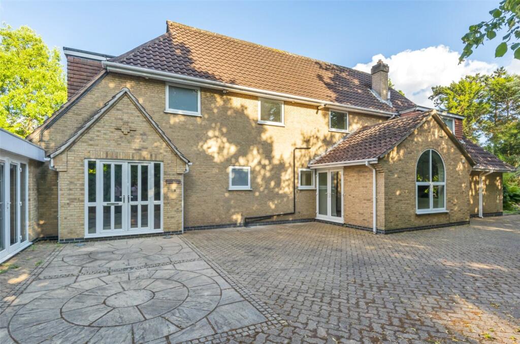 Main image of property: Nottingham Road, Nuthall, Nottingham, Nottinghamshire, NG16