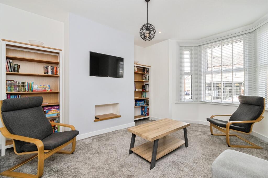 Apartment in East Devon, Exmouth - View 2