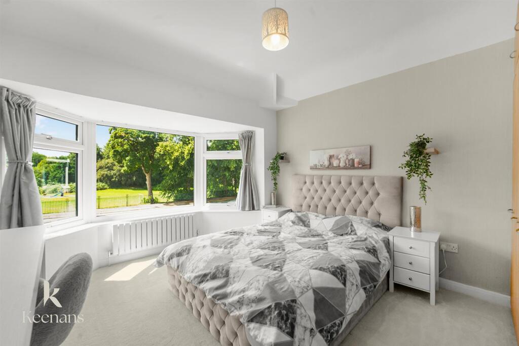 House in Salford, Greater Manchester - More