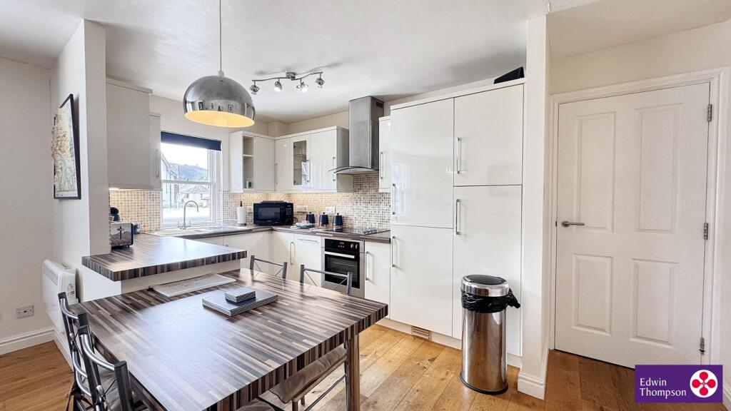 Flat 2, Tithebarn Street, Keswick, CA12 photo 3
