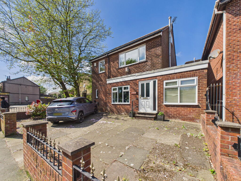 Main image of property: Lodge Road, Orrell, Wigan, WN5 7AT