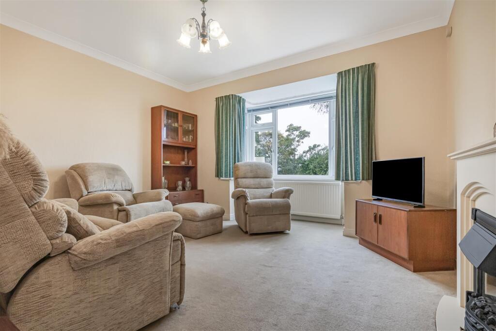House in Leeds, Larkfield, Rawdon - View 5