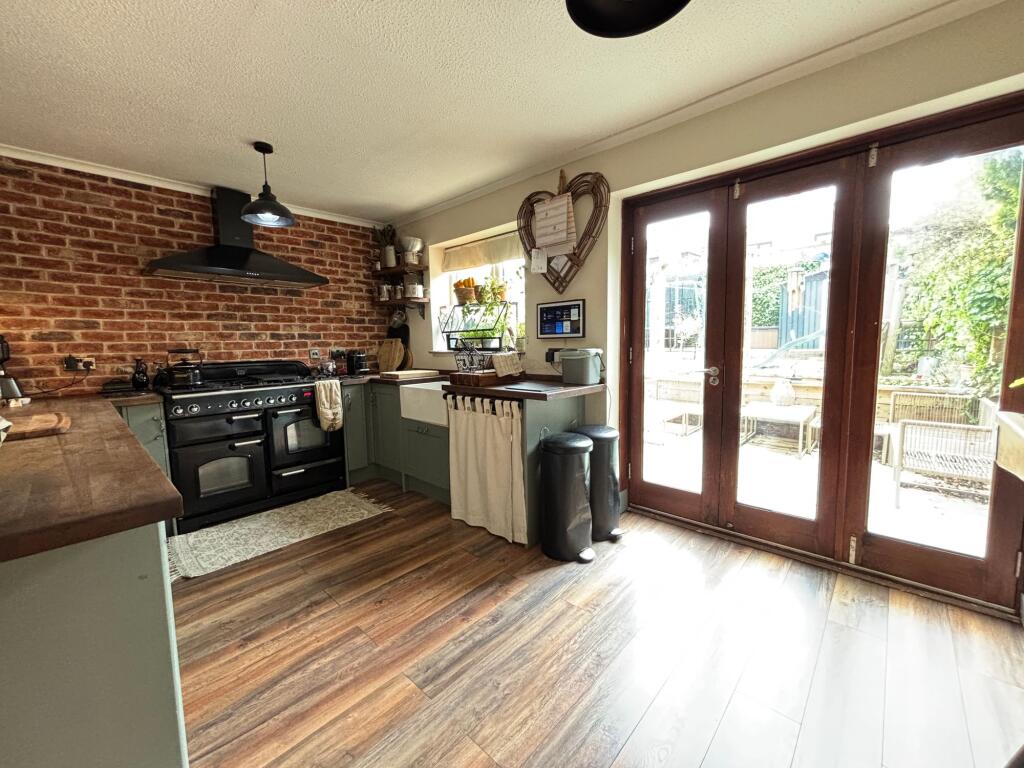 Liverpool Road South, Burscough, L40 - View 5