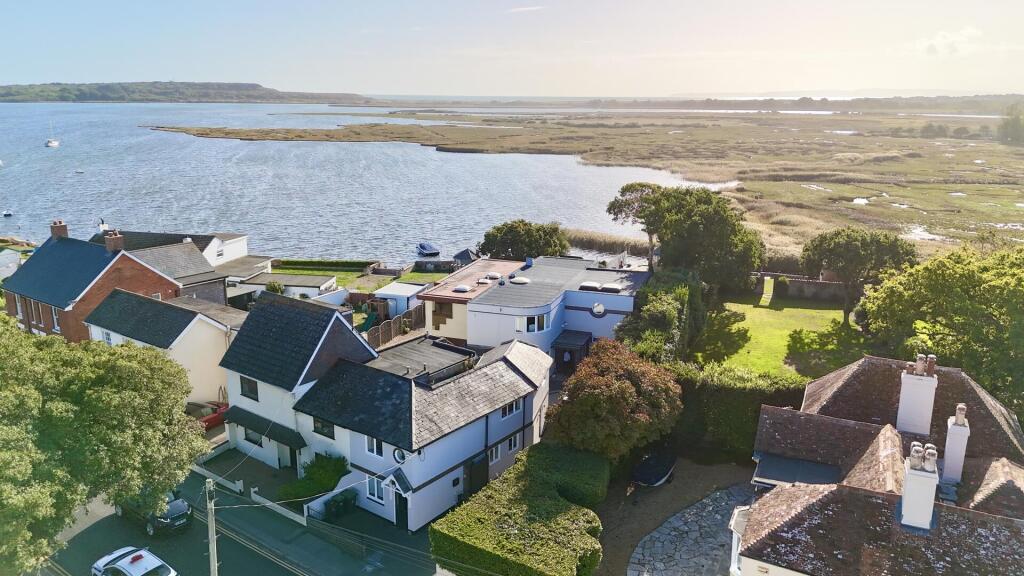 House in Christchurch, Stanpit - View 4
