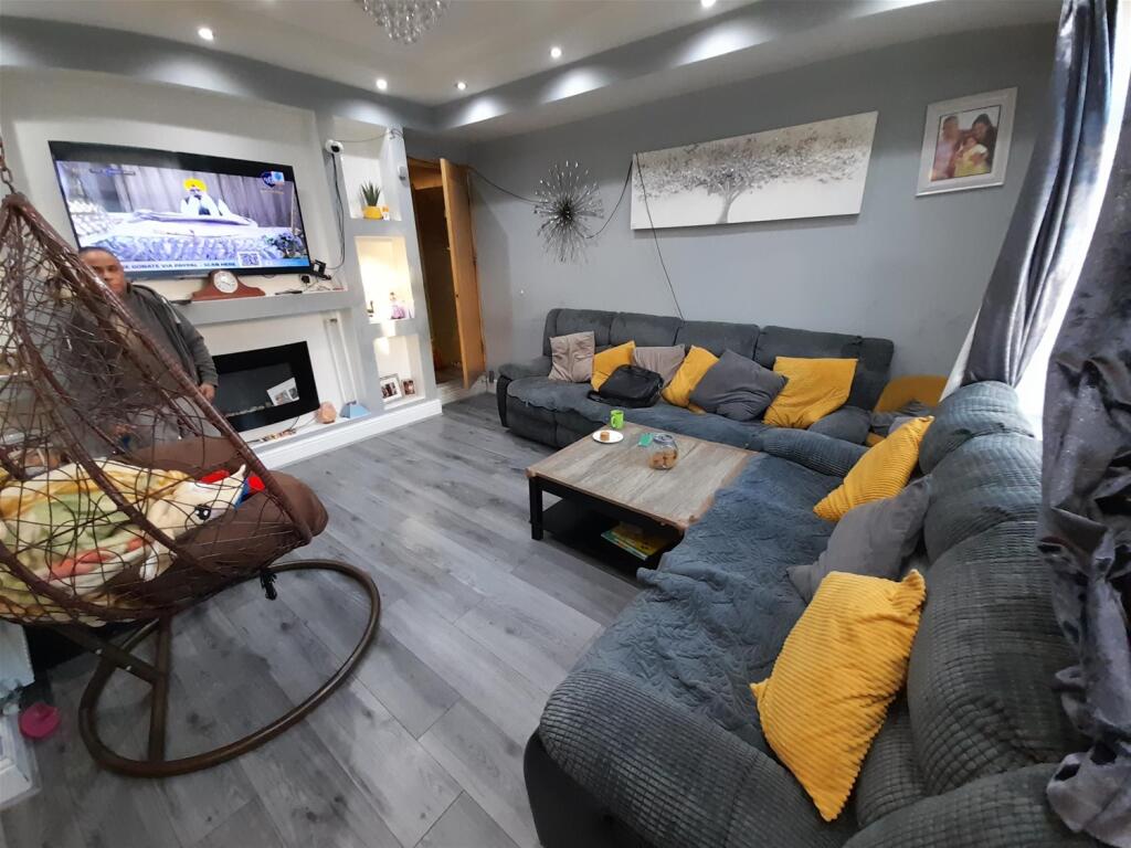 Additional image 5 of Off License & Convenience, Denholme, West Yorkshire