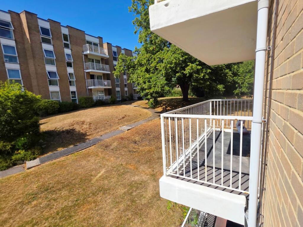 Apartment in Bournemouth - View 4