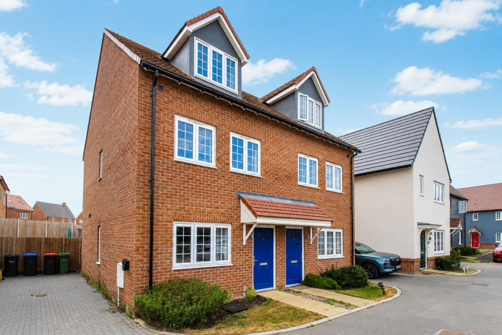 Main image of property: Bridle Crescent, Braintree