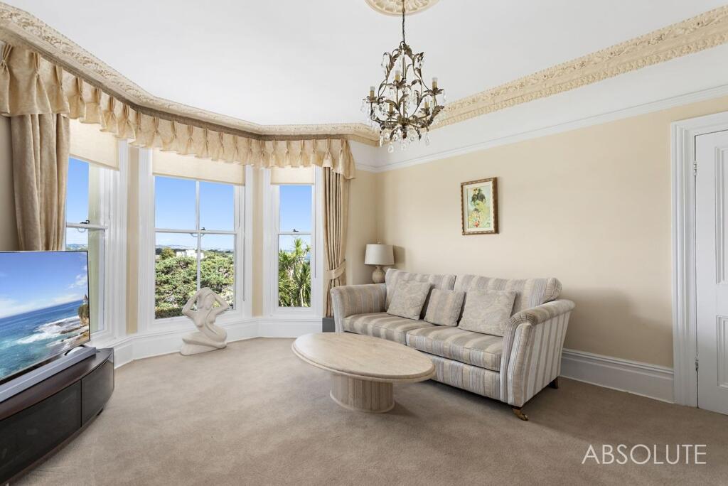 House in Torquay - More