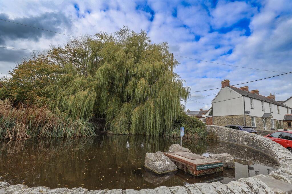 Glan-y-Mor, Bakers Lane, Llantwit Major, Vale of Glamorgan, CF61 1SW photo 2