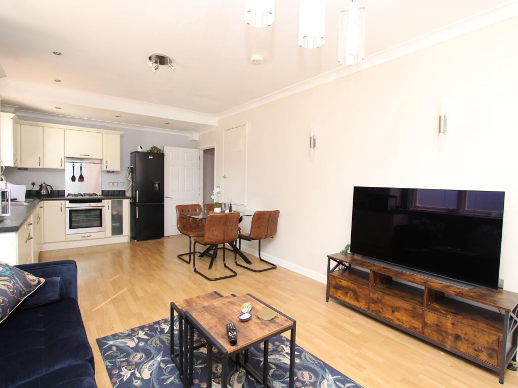 Apartment in Reading, Katesgrove, Coley - More