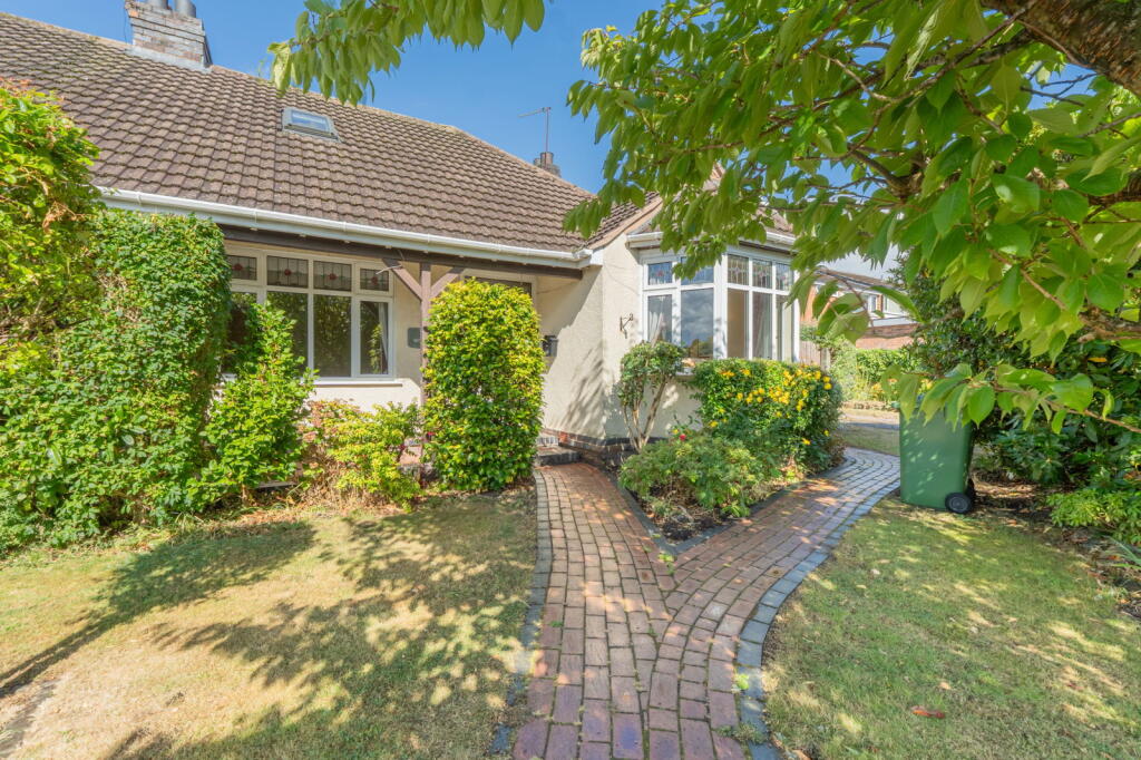 Woodlands Lane, Shirley, Solihull, B90 2PT, Solihull