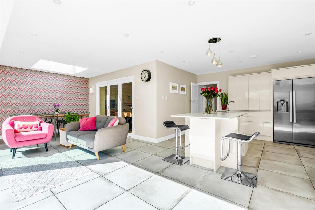 Additional image 10 of Handside Lane, Welwyn Garden City