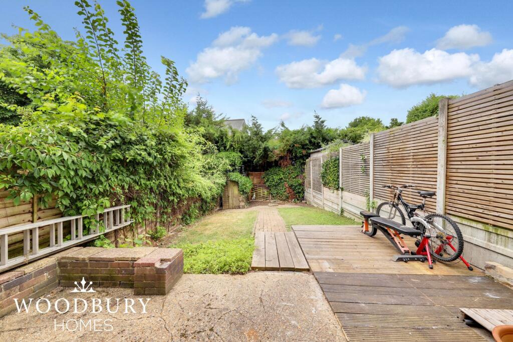Monkchester Close, Loughton, IG10 photo 4
