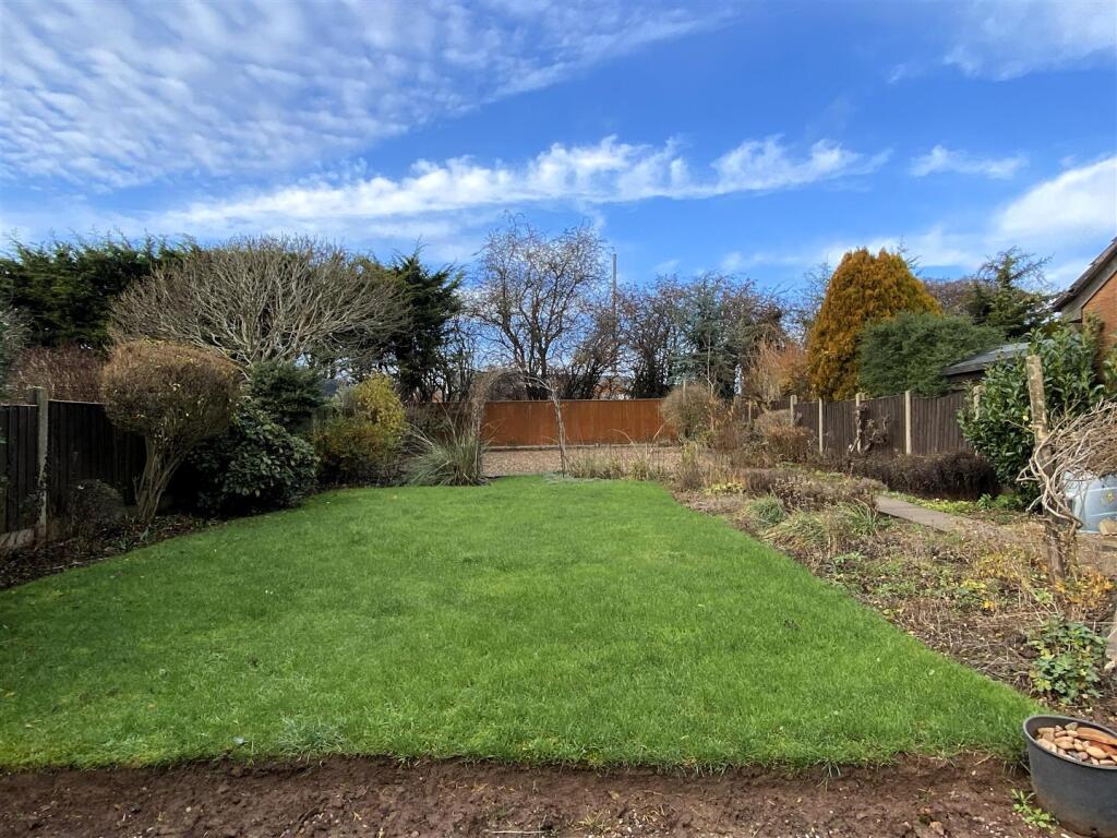 Price Way, Thurmaston, Leicester photo 2